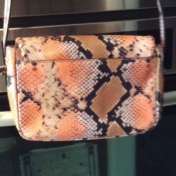 Bag - Picture 2 of 9